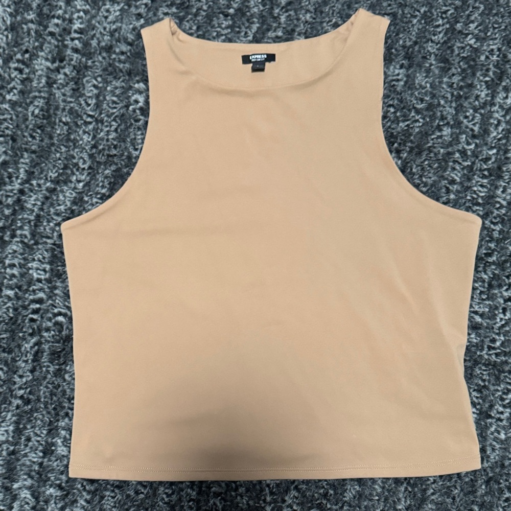 Express body contour Tank Top